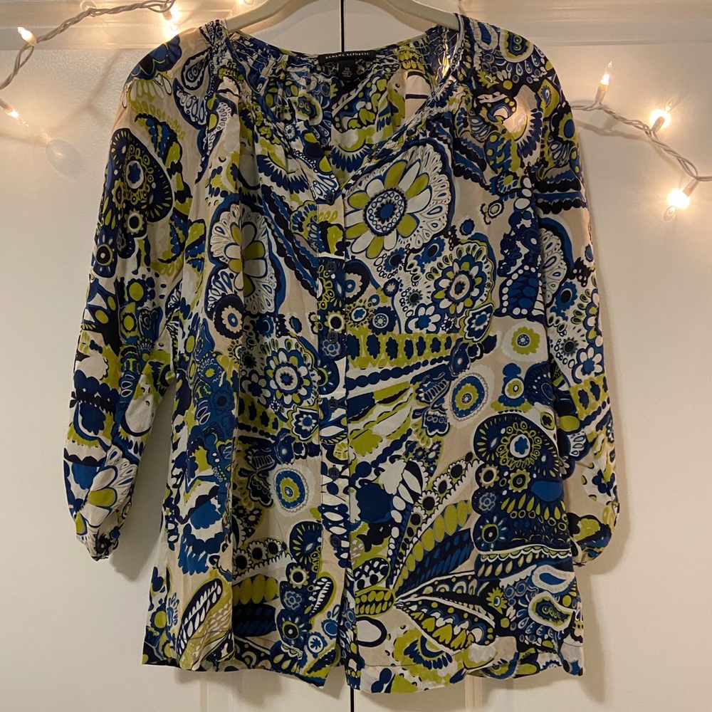 Paisley floral Banana Republic blouse size xs
